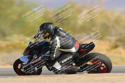 media/Nov-06-2023-Moto Forza (Mon) [[ce023d0744]]/2-Advanced Group/Session 4 (Turn 8 Inside)/